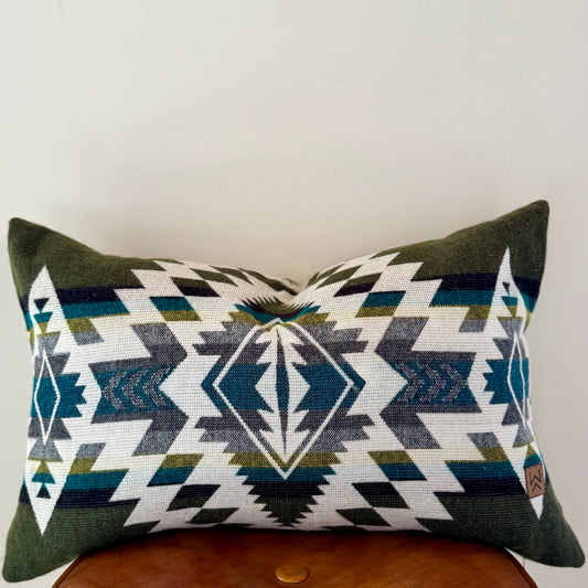 Esmeraldas Lumbar Pillow Cover