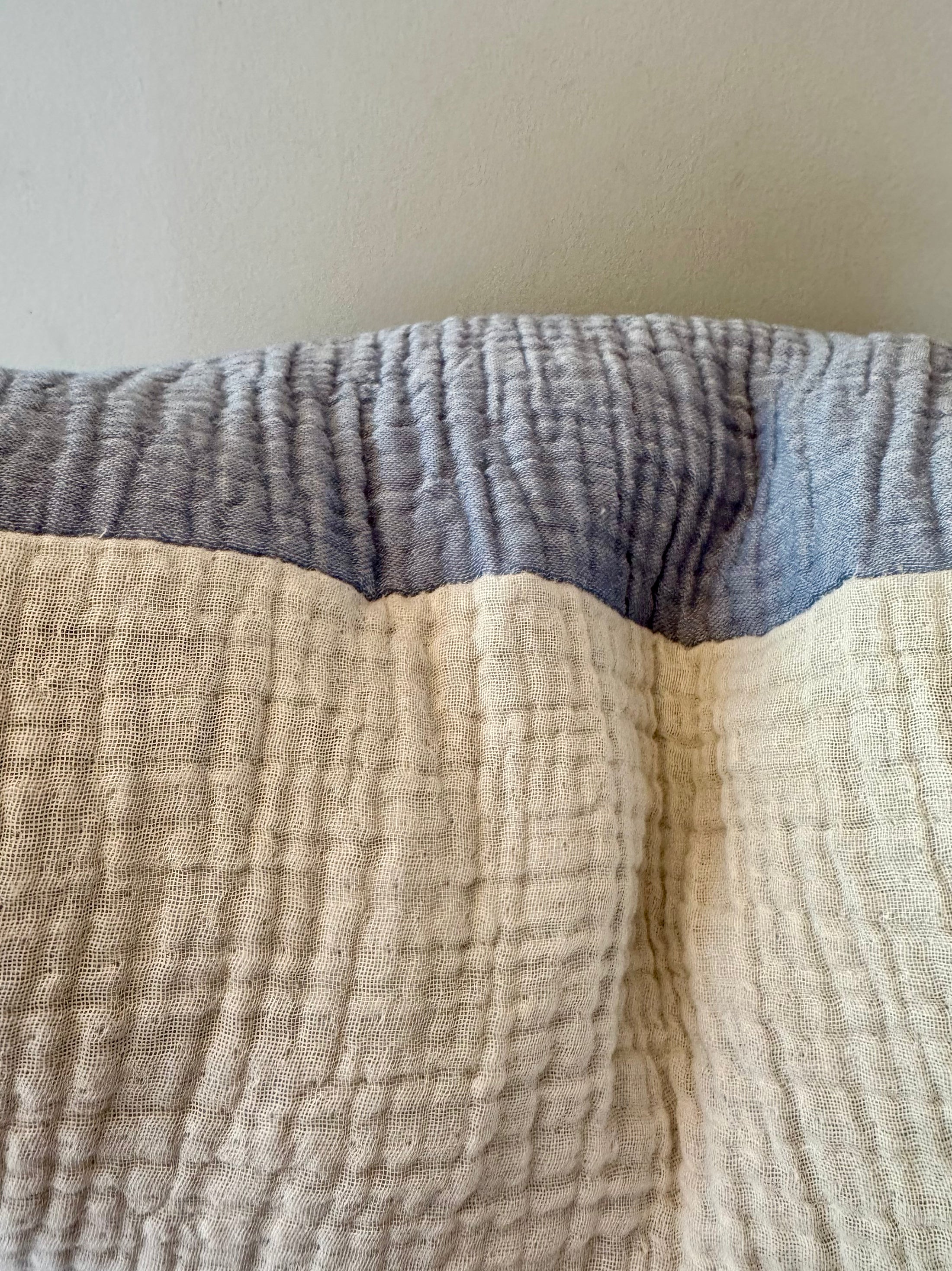 Blue/Cream Crinkle Cotton Pillow Cover