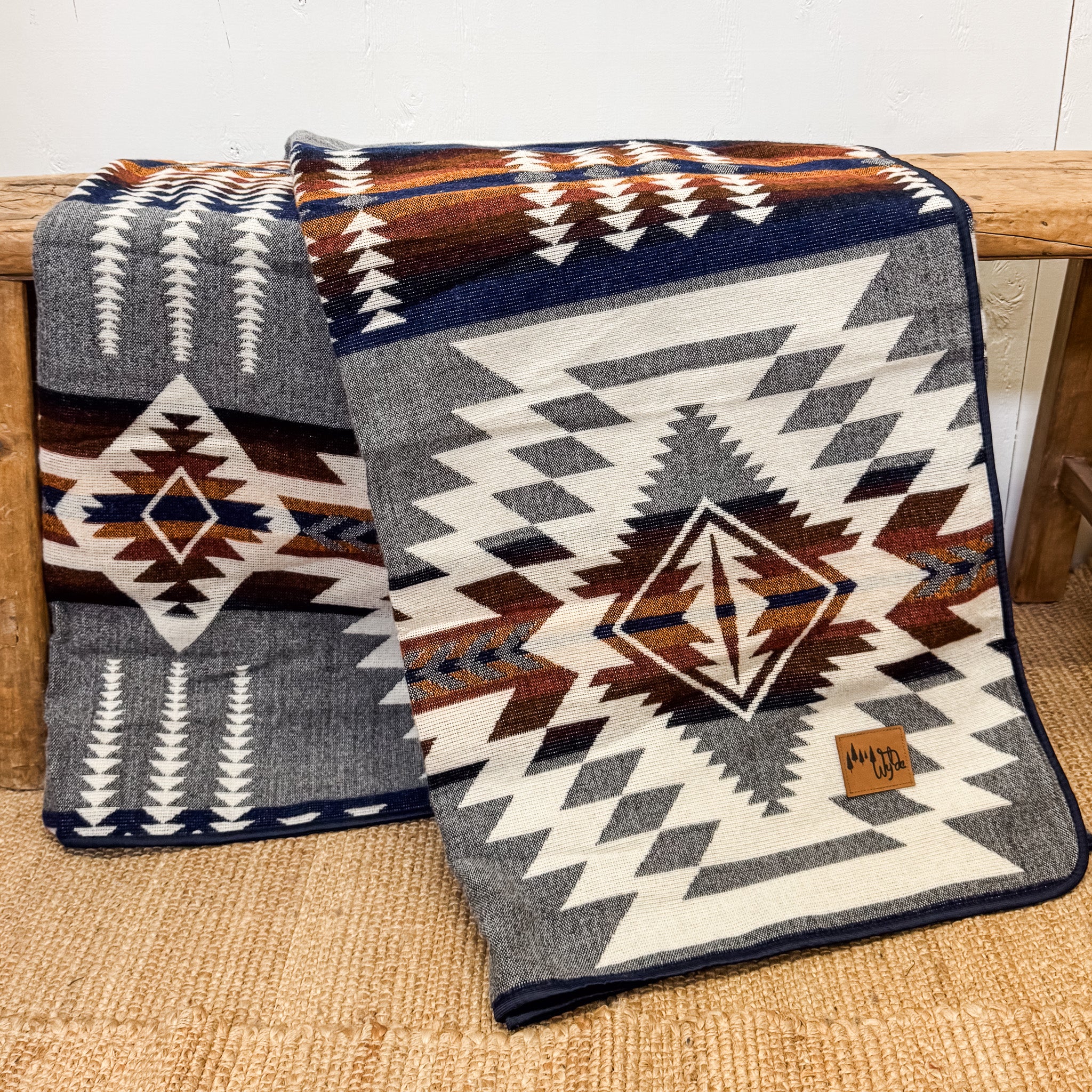 Mica King Blanket/2 Mica Lumbar Pillow Covers Bundle
