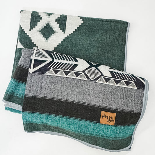 Latacunga Aztec Reversible Blanket