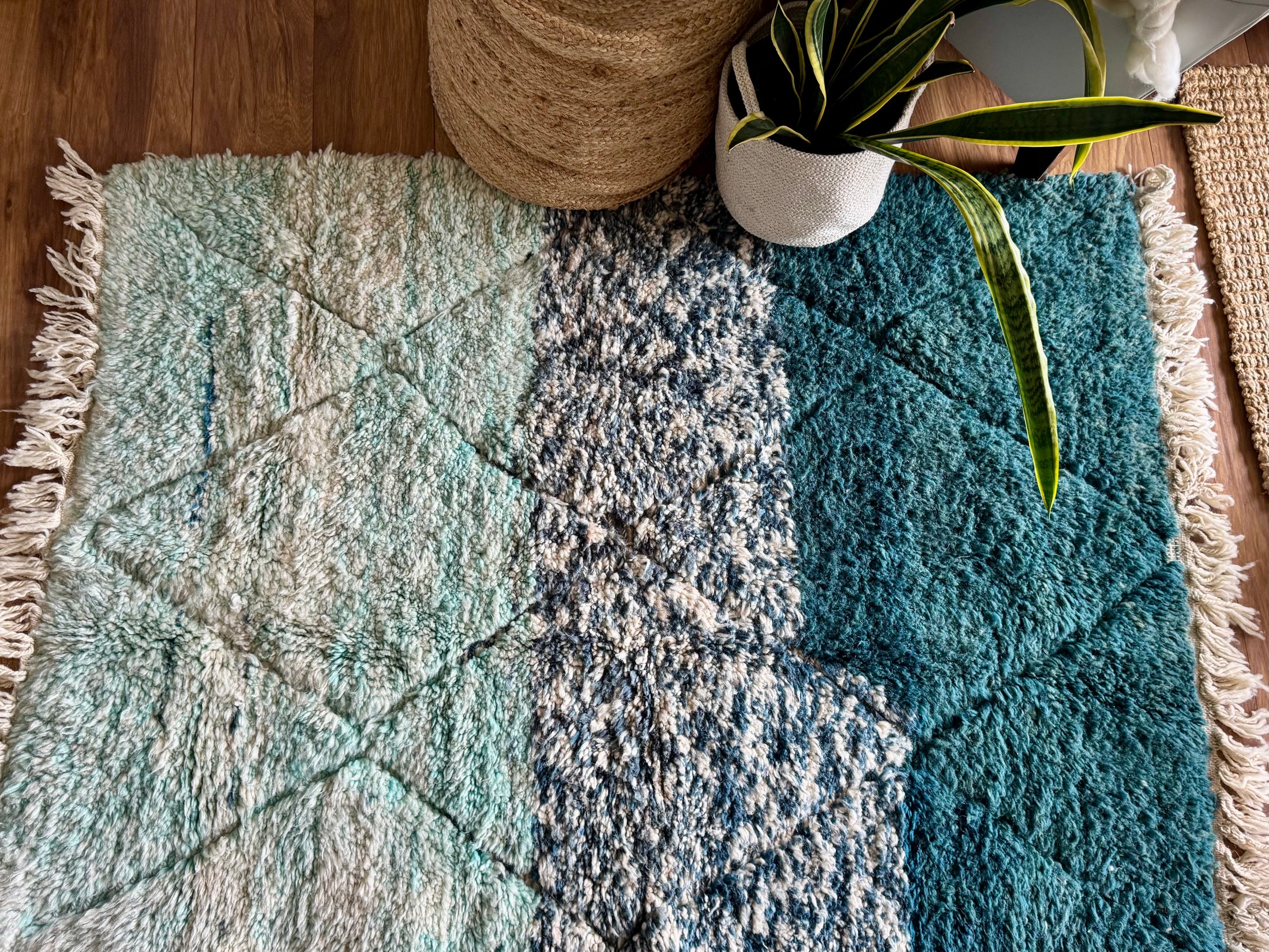Rayan Handwoven Moroccan Wool Rug 4x5.5