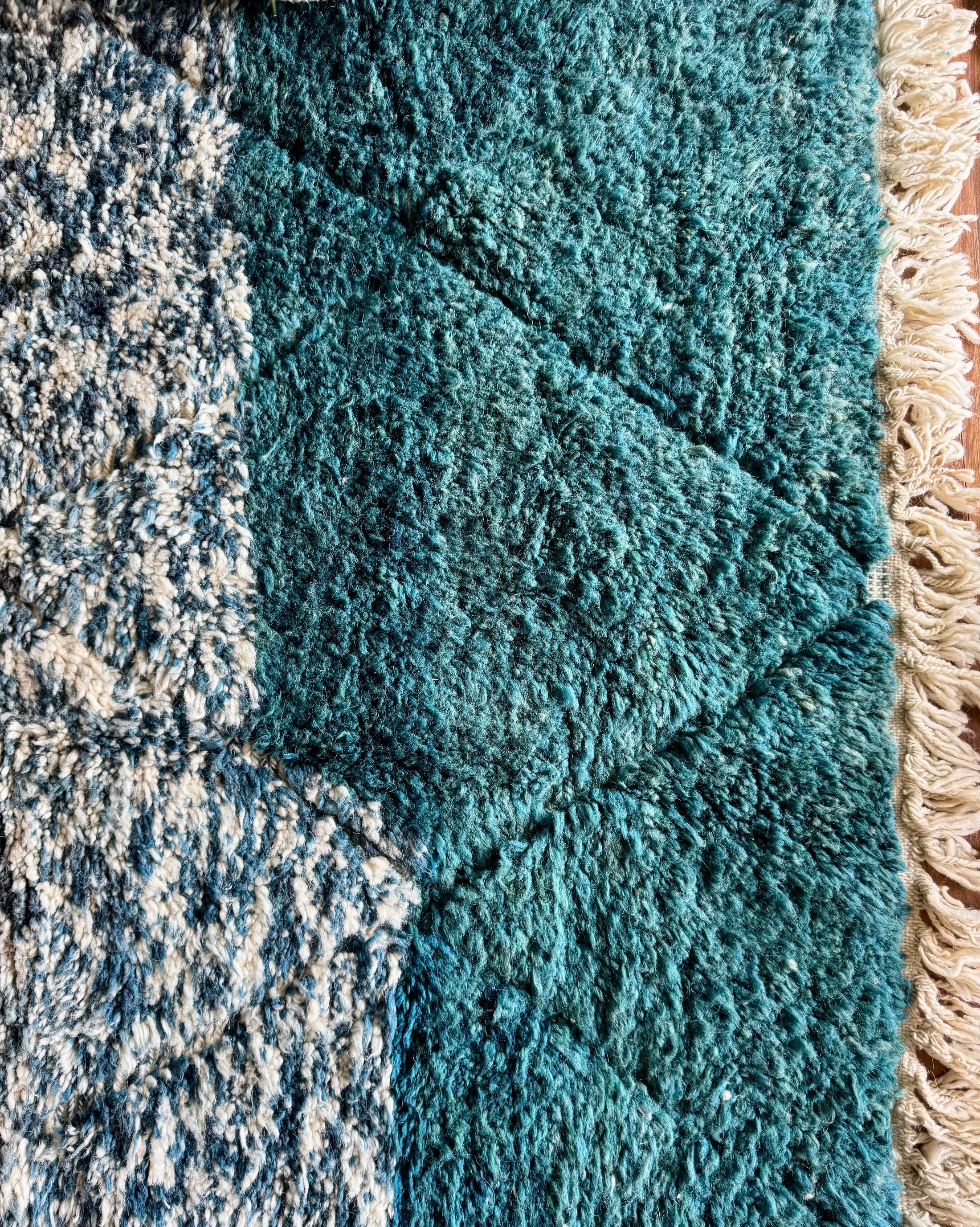 Rayan Handwoven Moroccan Wool Rug 4x5.5