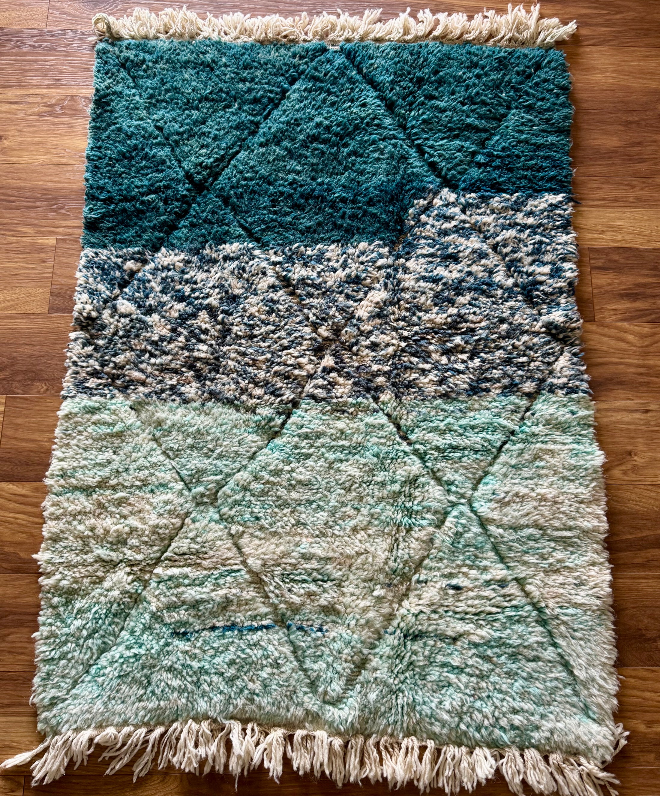 Rayan Handwoven Moroccan Wool Rug 4x5.5
