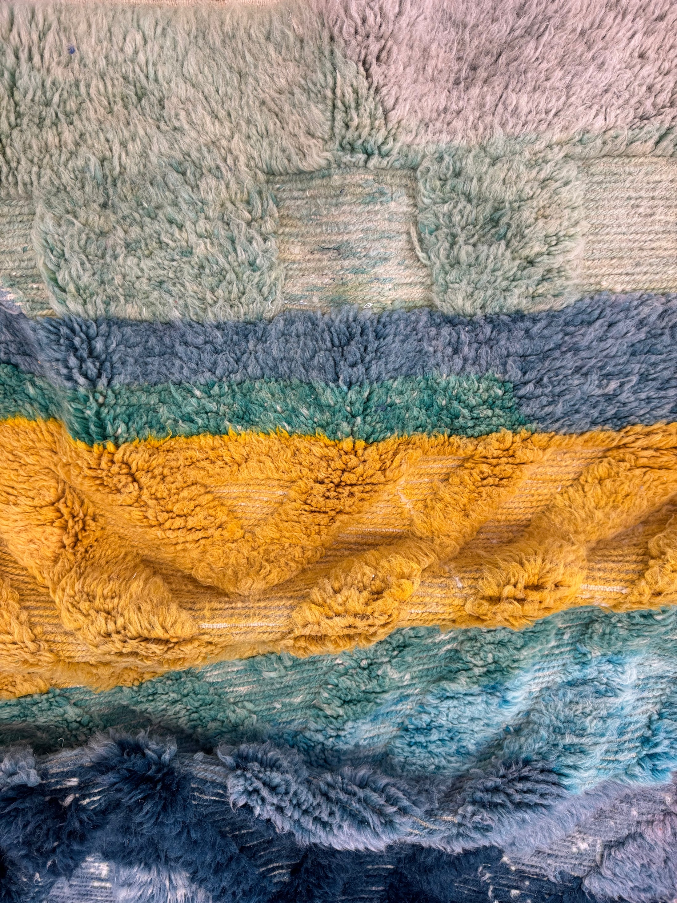 Kamran Handwoven Moroccan Wool Rug 5x8