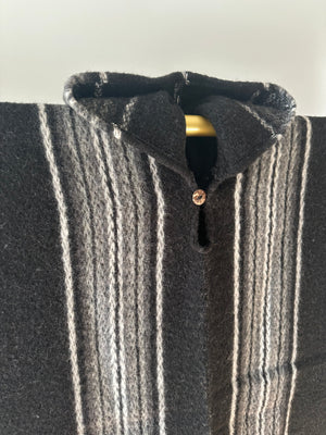 Cajas Wool Poncho