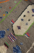 Load image into Gallery viewer, Sana Handwoven Moroccan Wool Rug 5x8
