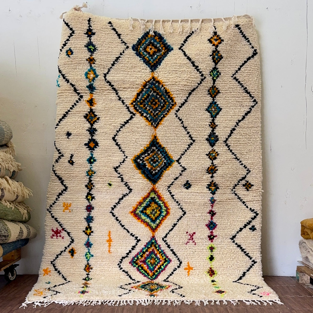 Rafika Handwoven Moroccan Wool Rug 5x8