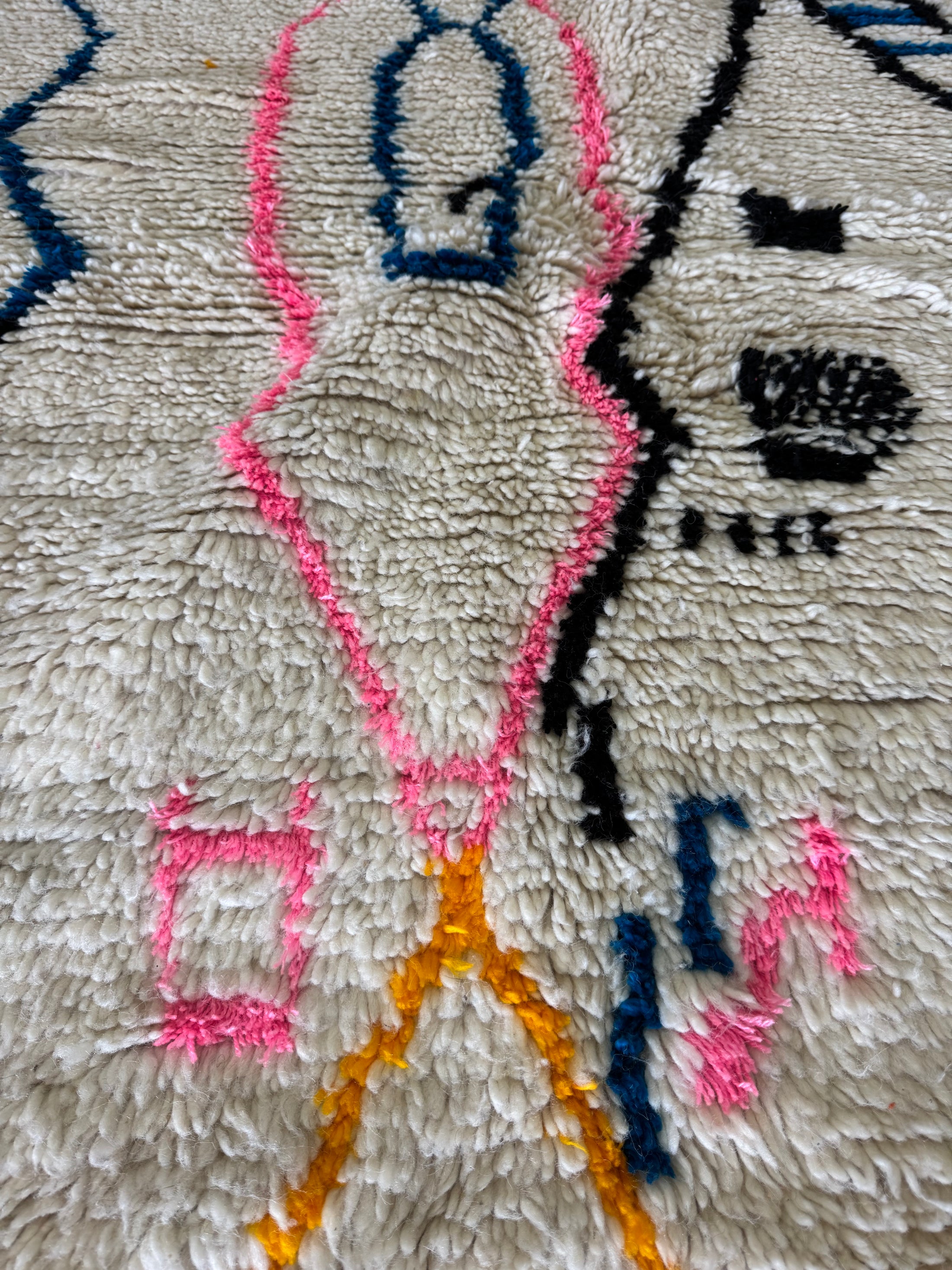 Bamou Handwoven Moroccan Wool Rug 4.5x7