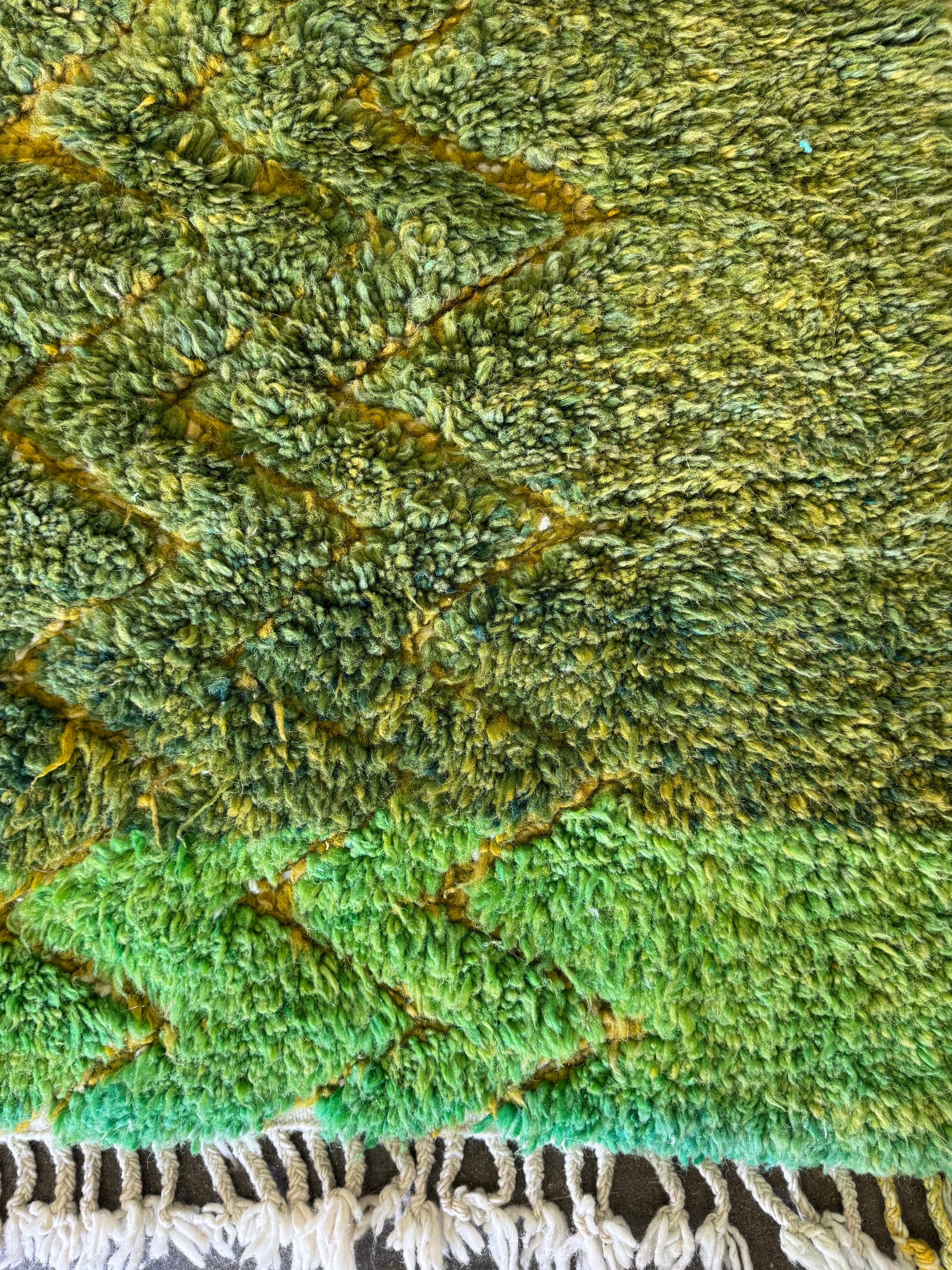 Soraya Handwoven Moroccan Wool Rug 5.5x8.5