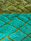 Load image into Gallery viewer, Soraya Handwoven Moroccan Wool Rug 5.5x8.5
