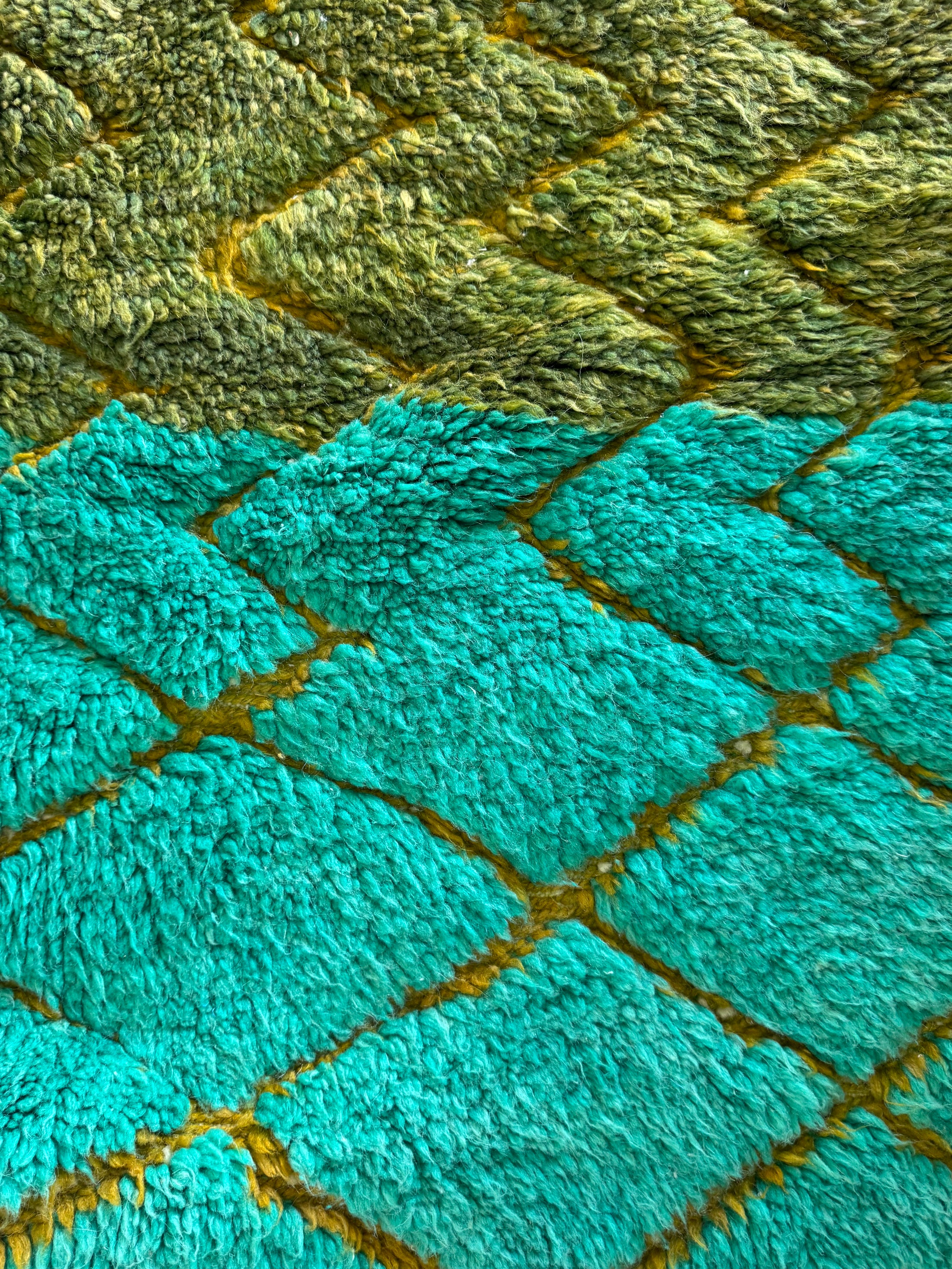 Soraya Handwoven Moroccan Wool Rug 5.5x8.5