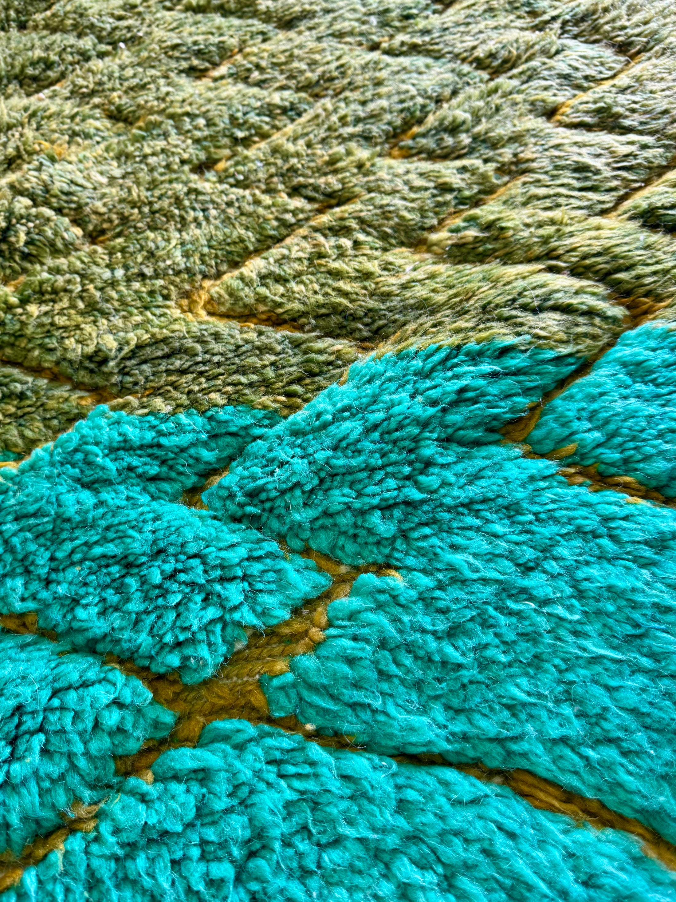 Soraya Handwoven Moroccan Wool Rug 5.5x8.5