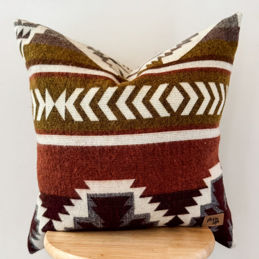 Olmedo Diamond Rose Pillow Cover