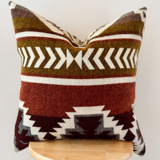 Olmedo Diamond Rose Pillow Cover