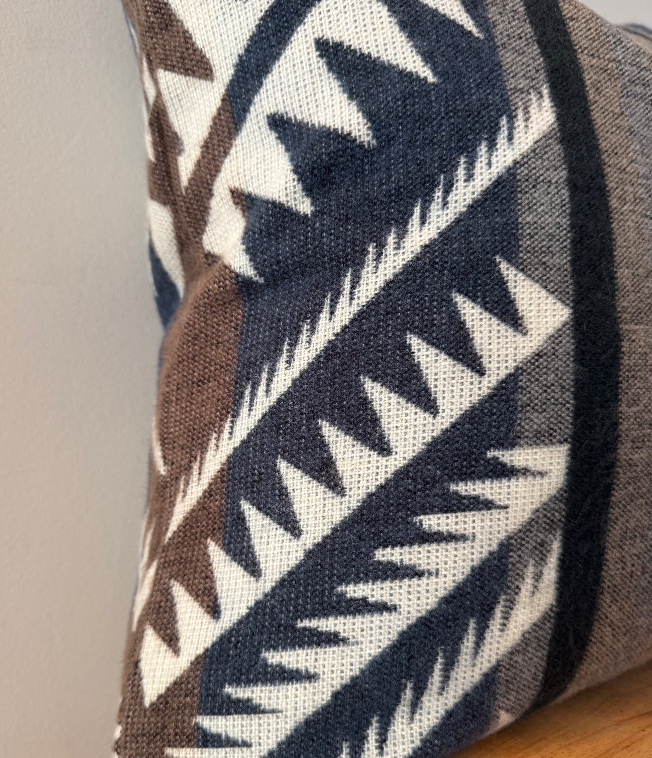 Guayaquil Stripes Pillow Cover