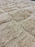 Load image into Gallery viewer, Menna Handwoven Moroccan Mrirt Wool Rug 6x8.5
