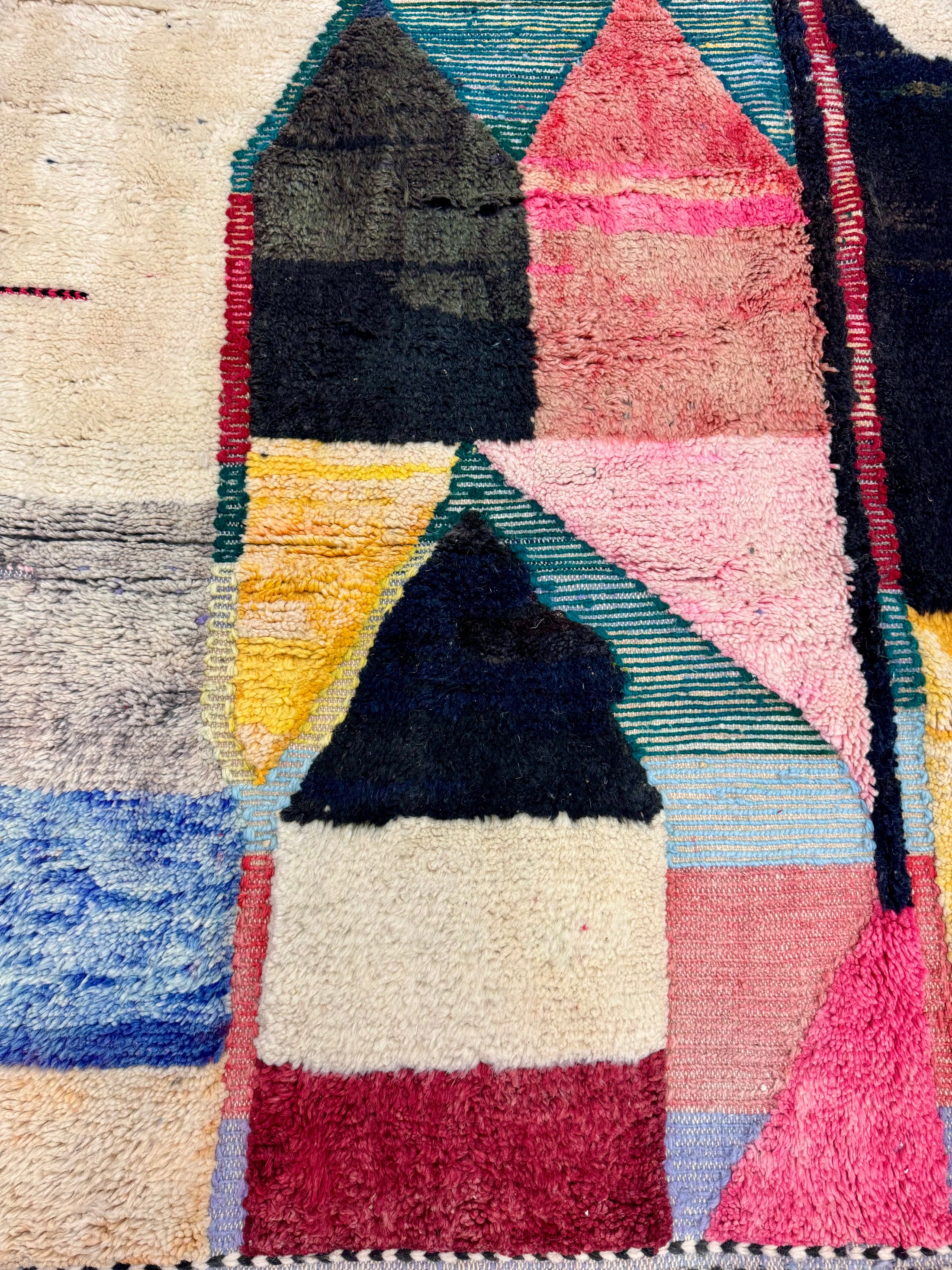 Assila Handwoven Moroccan Wool Rug 7x10