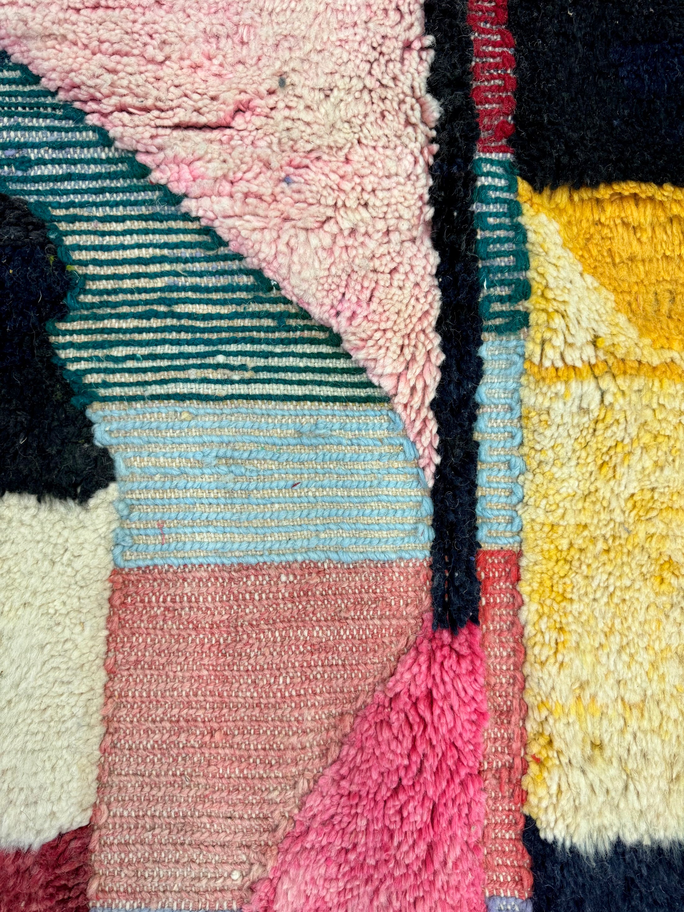 Assila Handwoven Moroccan Wool Rug 7x10