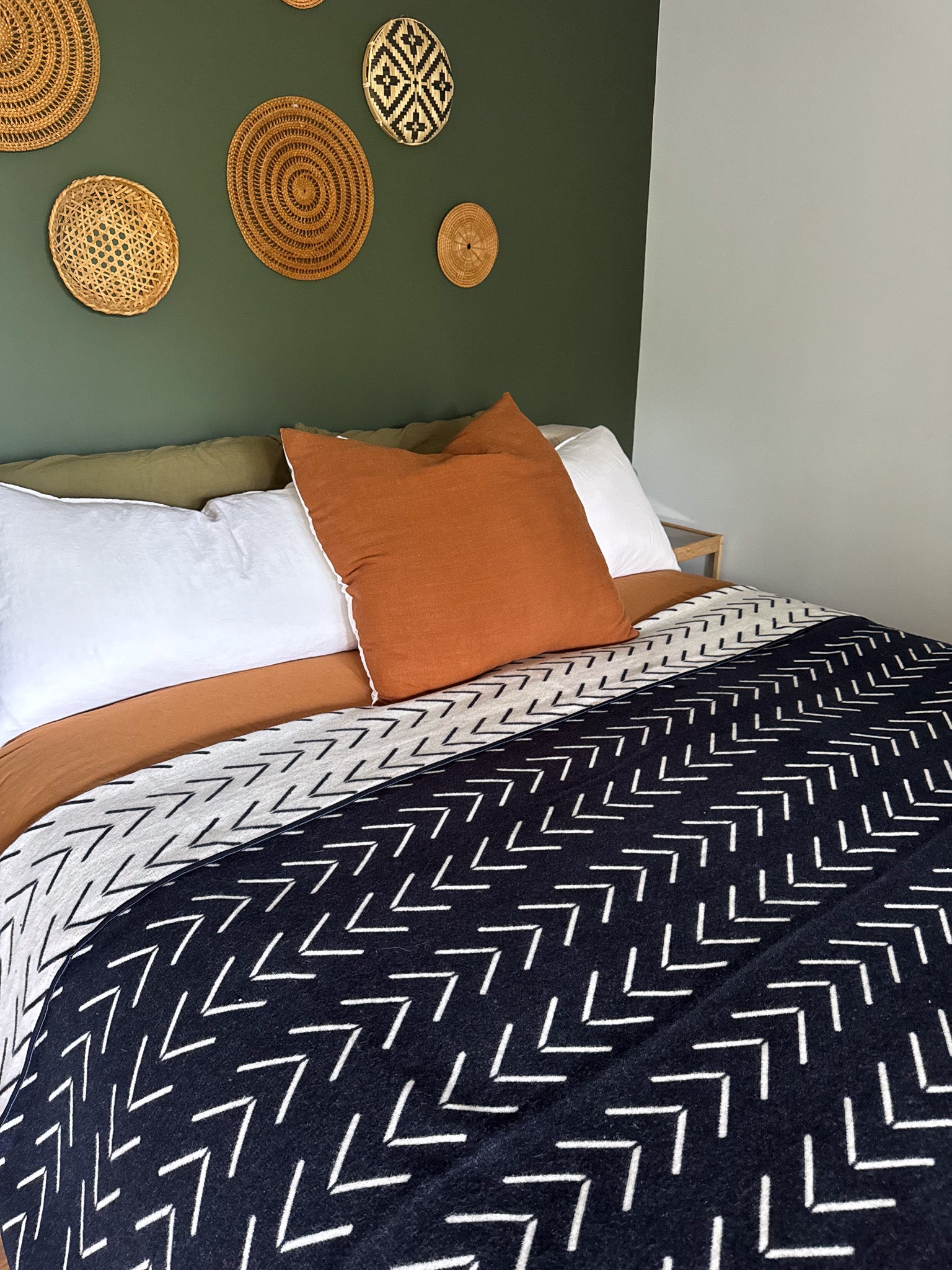 Nido Indigo Reversible Blanket
