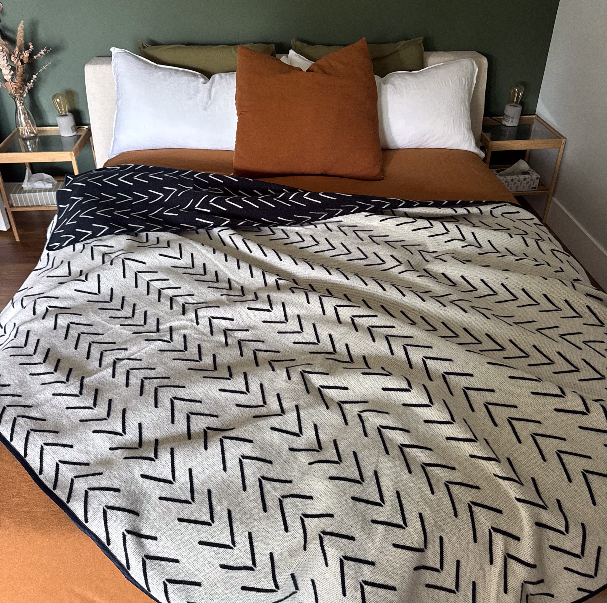 Nido Indigo Reversible Blanket
