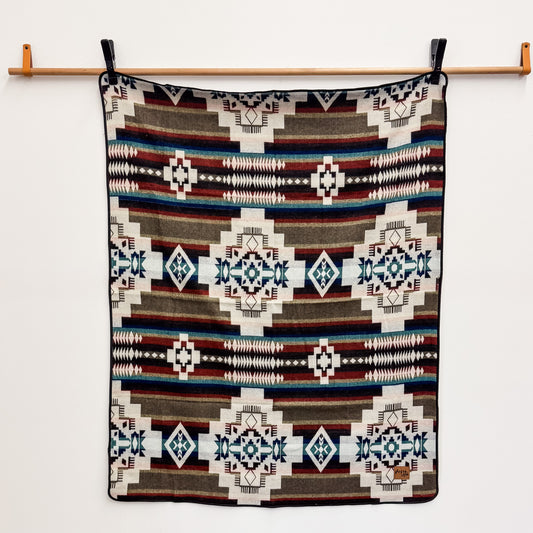Tumbaco Reversible Blanket