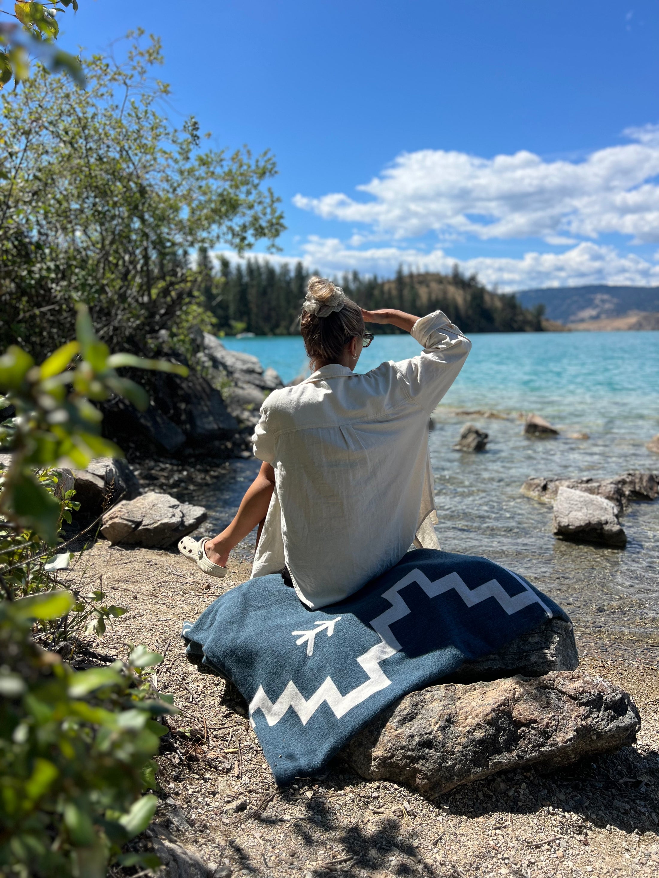 Lazuli Reversible Blanket
