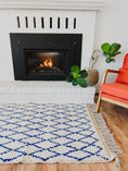 Load image into Gallery viewer, Massa Handwoven Moroccan Wool Rug 3x5
