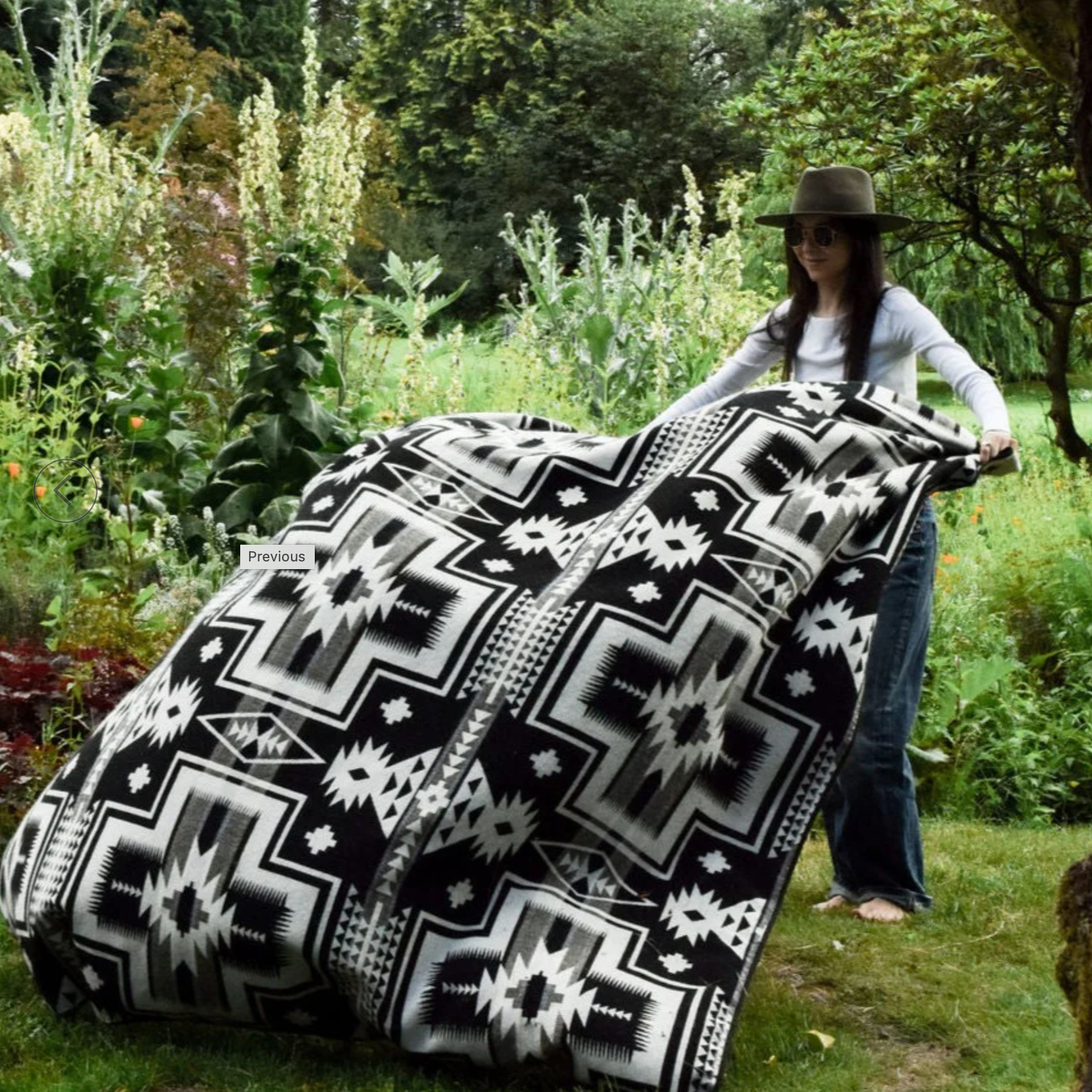 Imperfect** Tulcan Queen Blanket