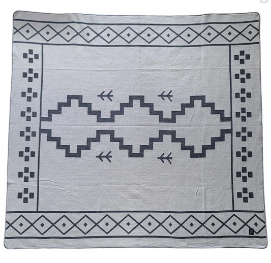 Imperfect** Mojanda Queen Blanket