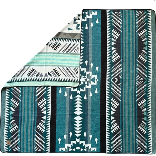 Imperfect** Manta Queen Blanket