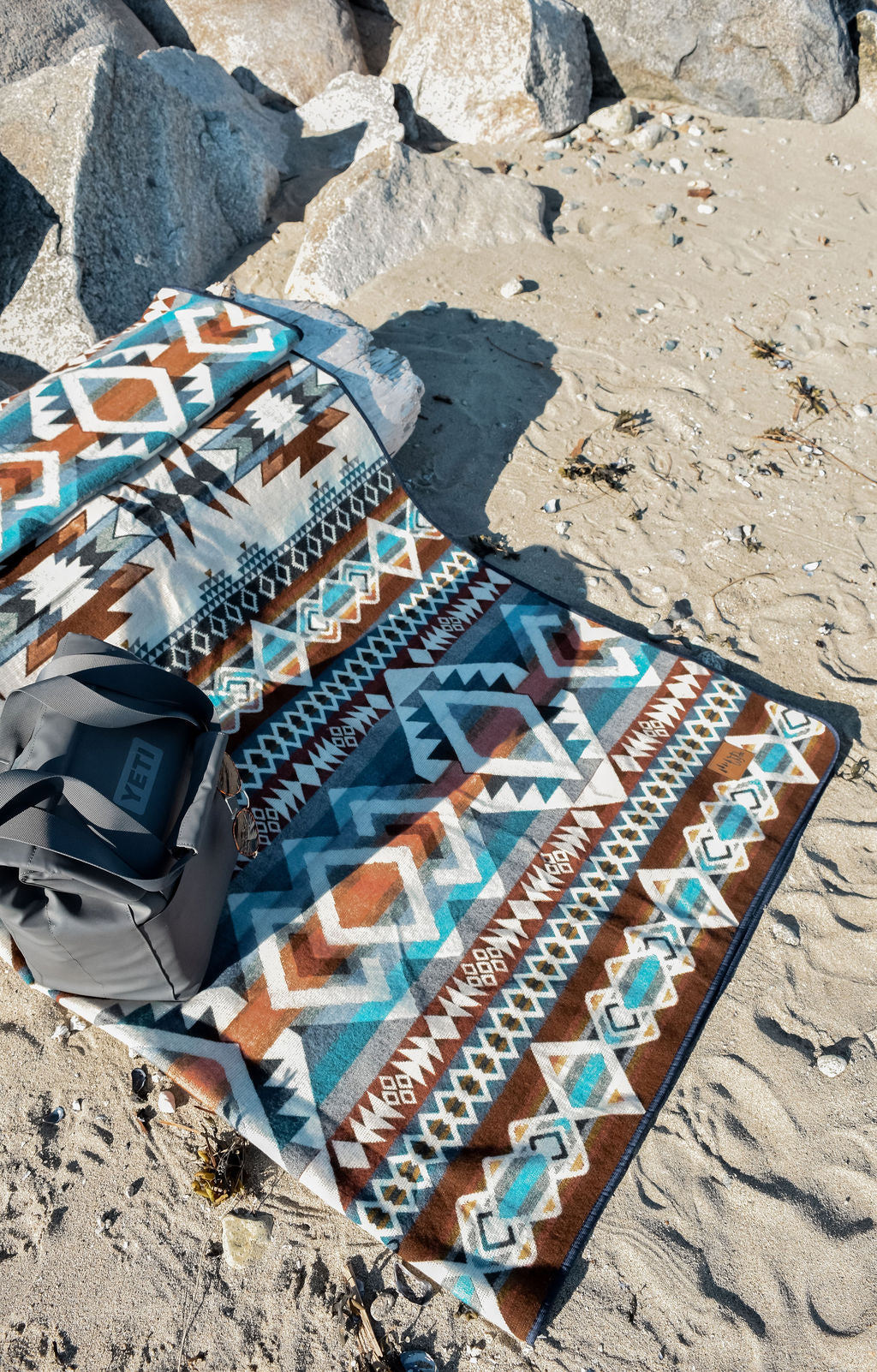 Laguna Aztec Reversible Blanket