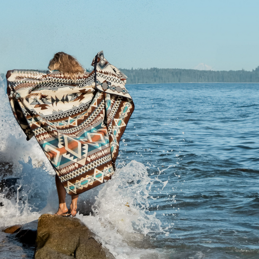 Laguna Aztec Reversible Blanket