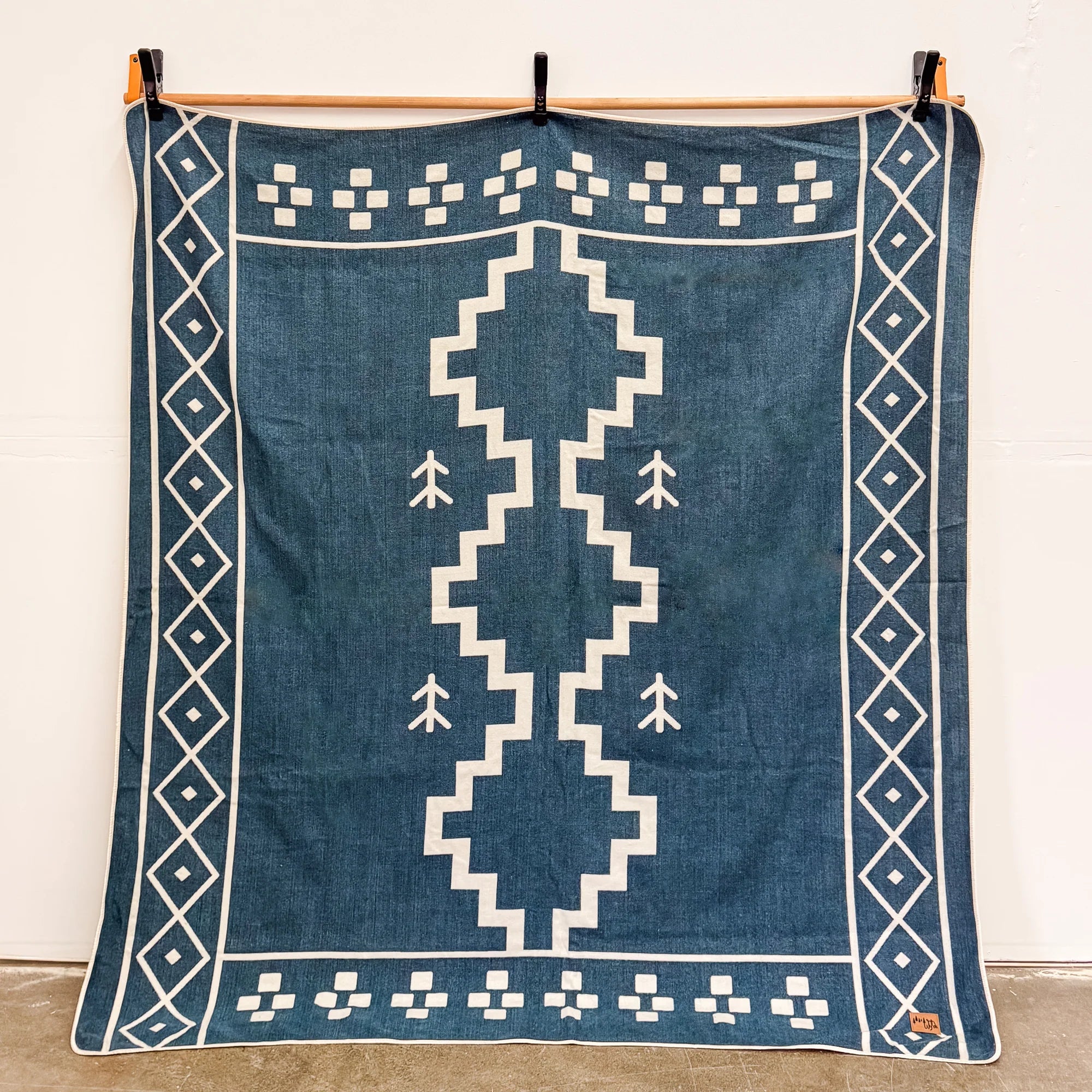 Imperfect** Lazuli Queen Blanket