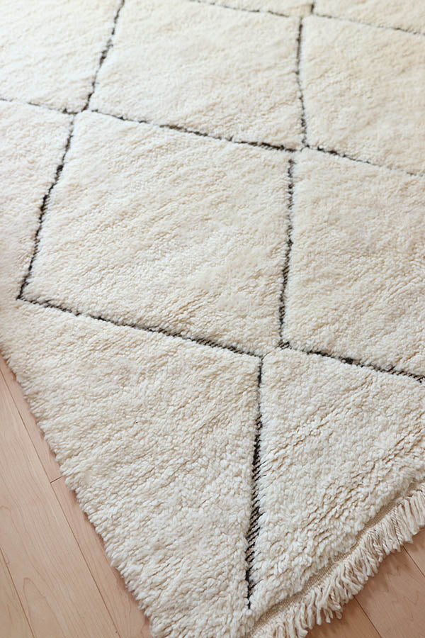 Beni Ourain Moroccan Wool Rug - Engraved Black Diamonds III