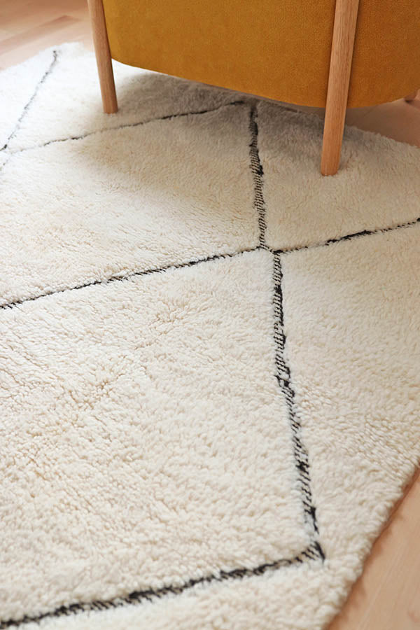 Beni Ourain Moroccan Wool Rug - Engraved Black Diamonds III