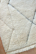 Load image into Gallery viewer, Beni Ourain Moroccan Wool Rug - Double Diamonds
