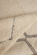 Load image into Gallery viewer, Beni Ourain Moroccan Wool Rug - Diamonds
