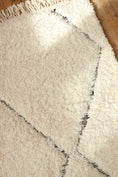 Load image into Gallery viewer, Beni Ourain Moroccan Wool Rug - Diamonds
