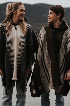 Cajas Wool Poncho