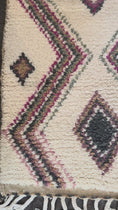Load and play video in Gallery viewer, Rimsha Wool Runner Rug 2.5x9.5
