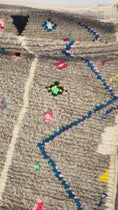 Load and play video in Gallery viewer, Sana Handwoven Moroccan Wool Rug 5x8
