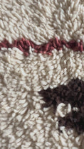 Load and play video in Gallery viewer, Skoura Handwoven Moroccan Wool Rug 3x5
