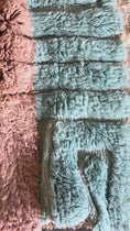 Load and play video in Gallery viewer, Naima Handwoven Moroccan Wool Rug 5x9
