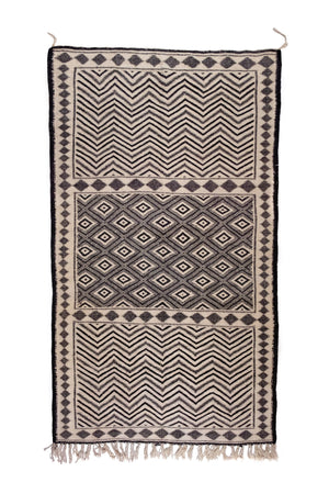 Zanafi Handwoven Moroccan Wool Rug // Black/Beige