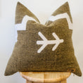 Load image into Gallery viewer, Isabela Zigzag Tree Pillow Cover
