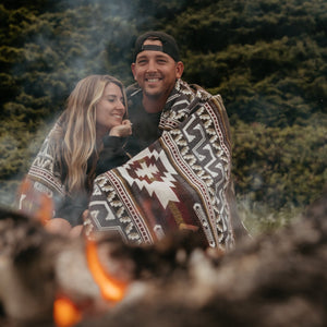 Yasuni Aztec Reversible Blanket  //  Olive Green/Rust/Grey