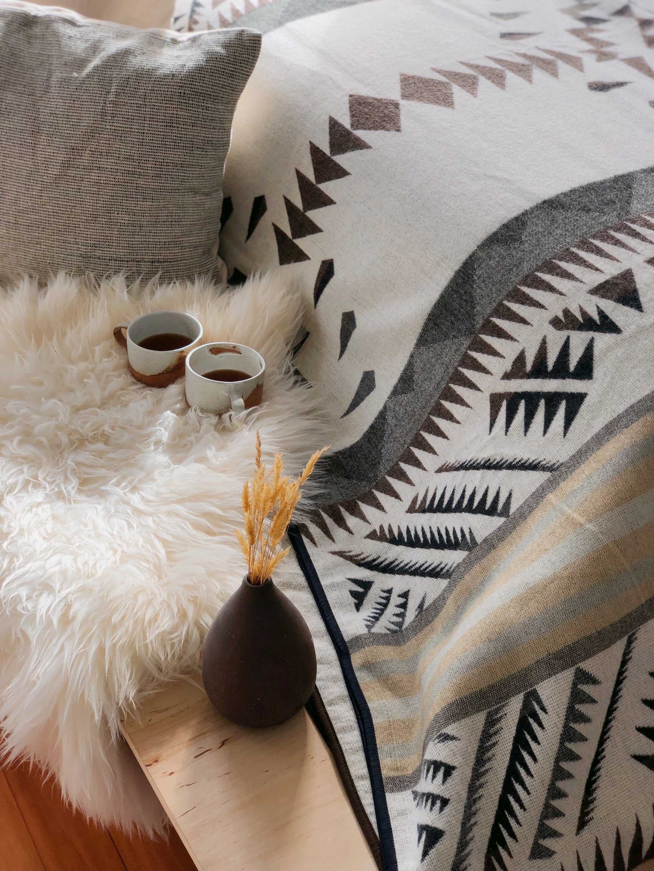 Guayaquil Aztec Reversible Blanket