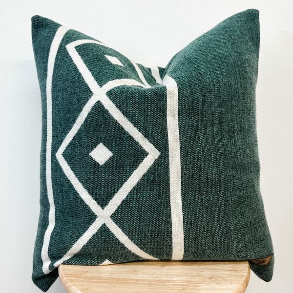 Pichincha Diamond Pillow Cover