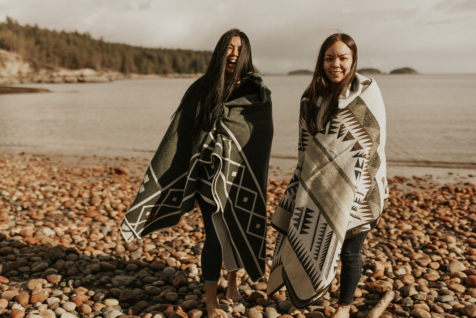 Guayaquil Aztec Reversible Blanket
